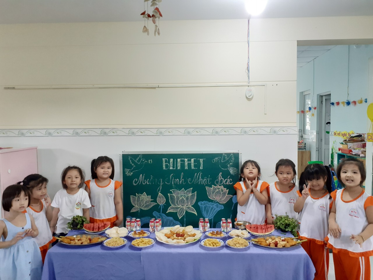 BUFFET MỪNG SINH NHẬT BÁC HỒ